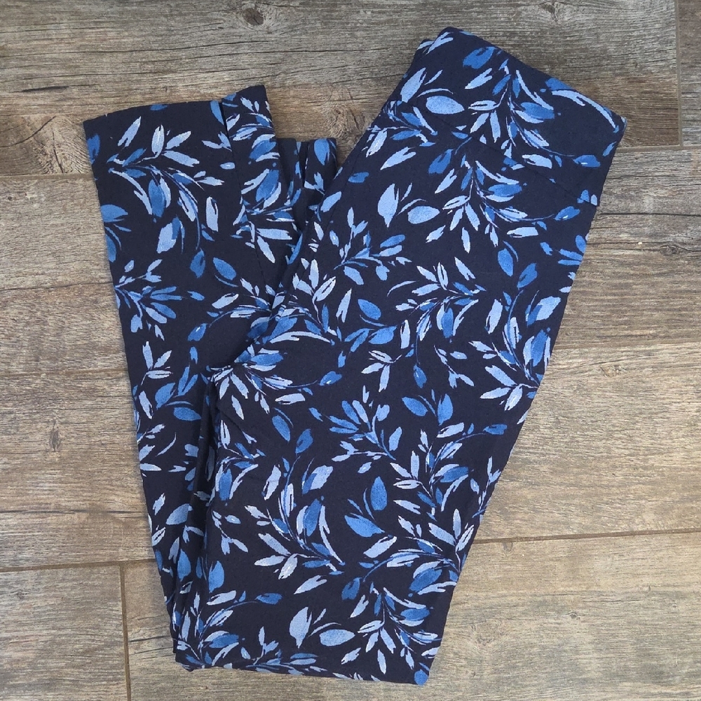 Counterparts Dark Blue and Sky Blue Leaf Pattern Ankle Pants